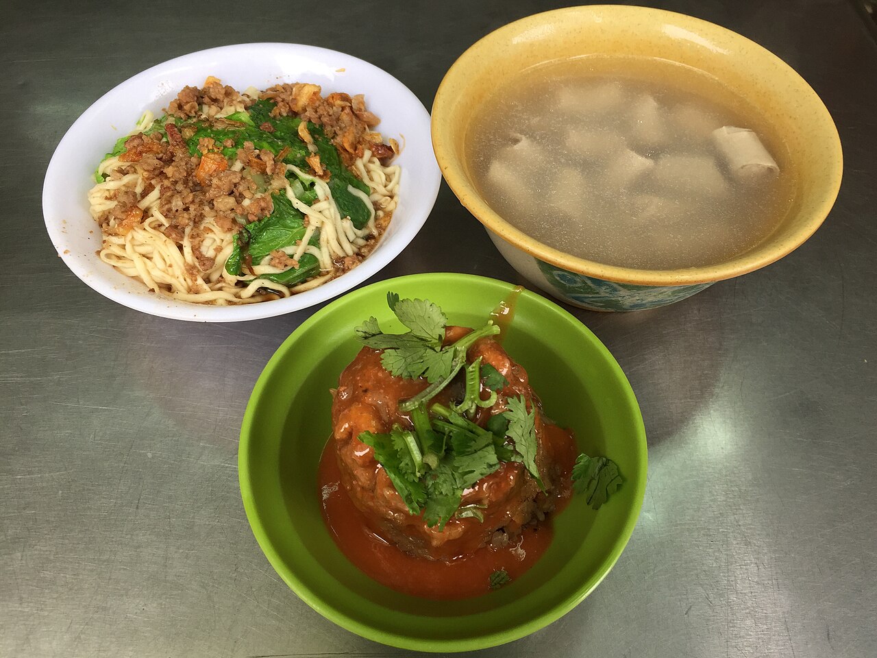 Migao (sticky rice with pork sauce)