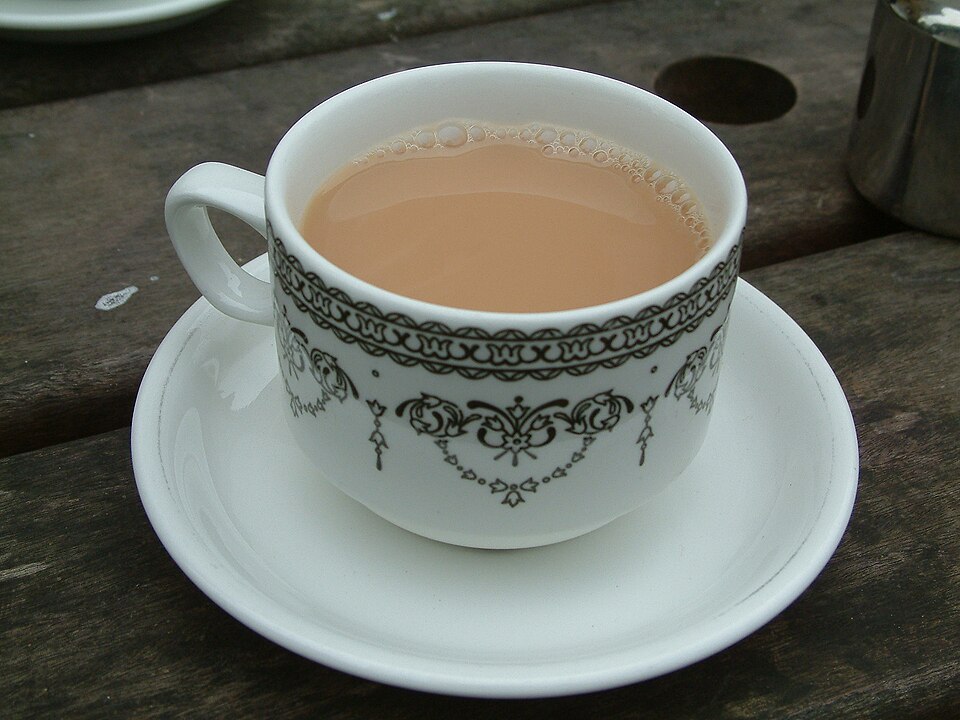 Black tea with milk