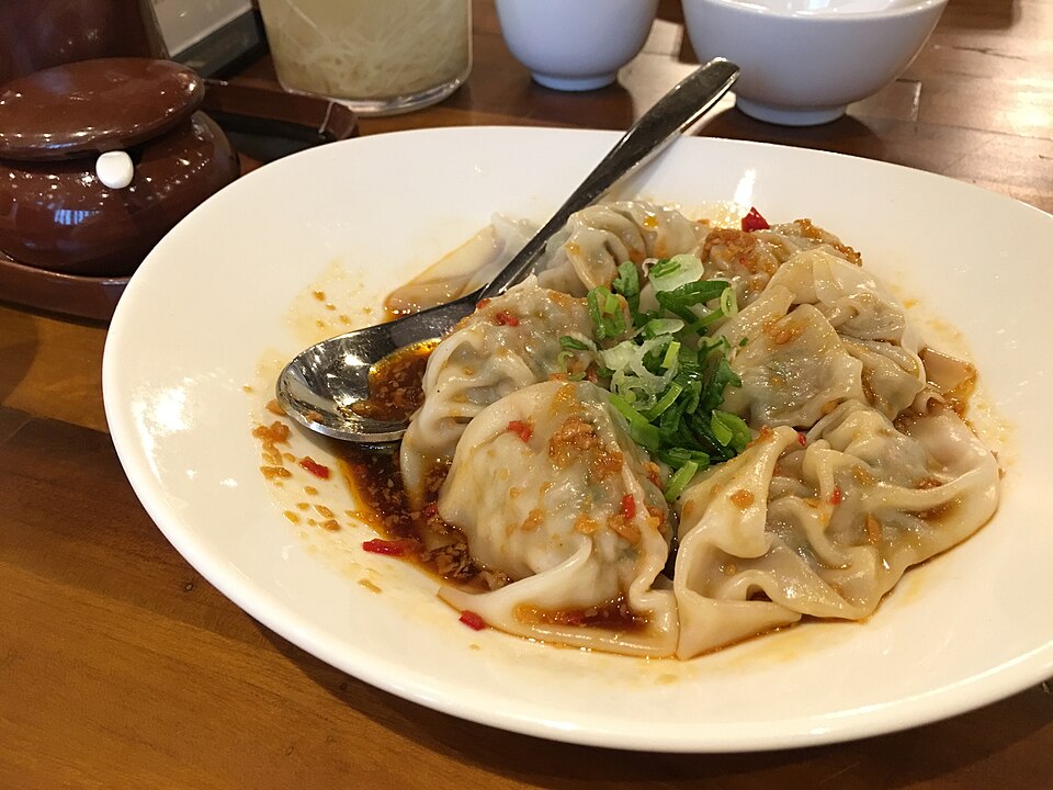 wontons in chilli oil
