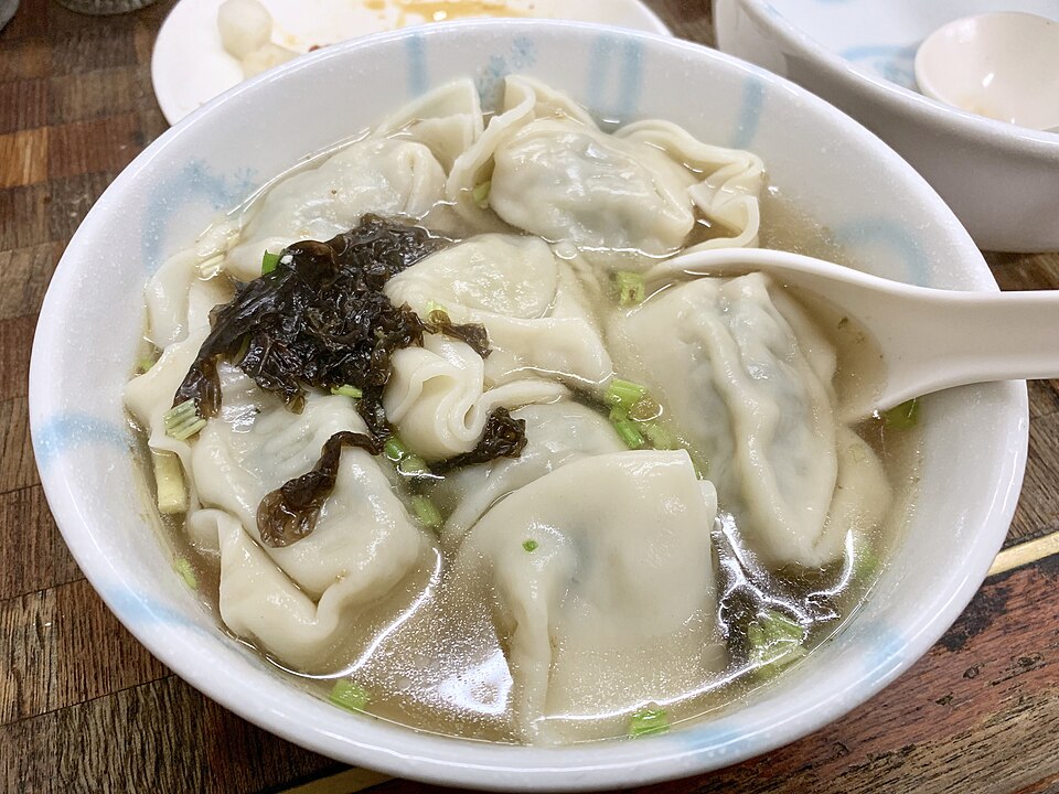 Steamed pork bun