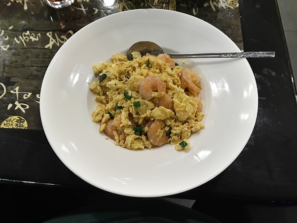 Scrambled egg with shrimp