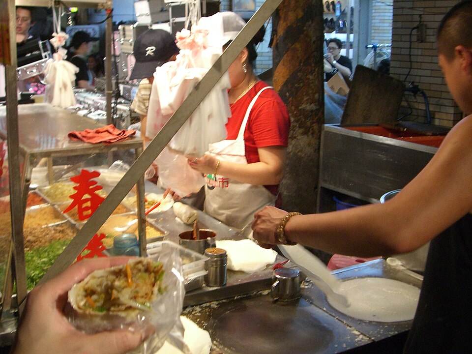Taiwanese spring roll (run-bing)