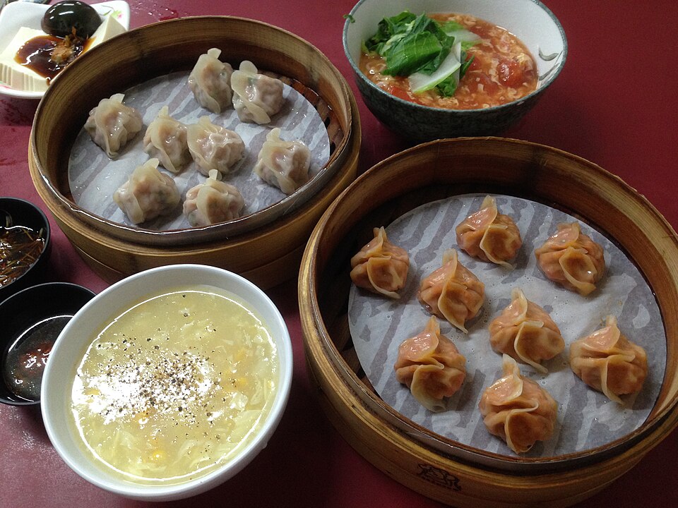 Steamed dumplings
