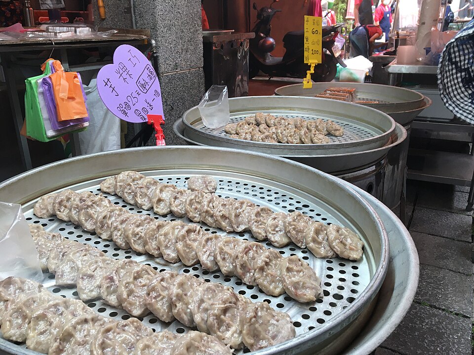 Steamed taro cake