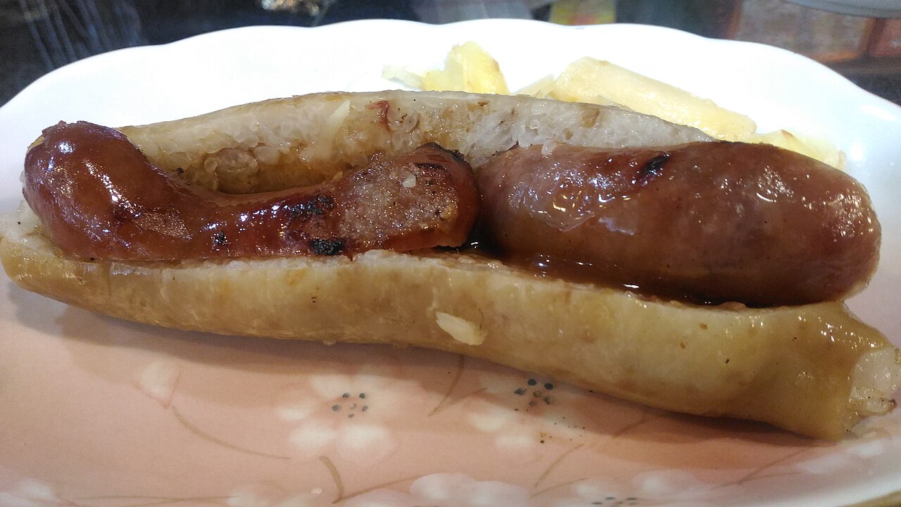 San Lun De Dian (The Tricycle Shop) (三輪的店)